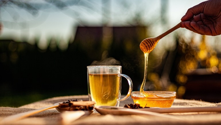 Here are 6 amazing benefits to having honey lemon water on an empty  stomach.- हर रोज सुबह खाली पेट नींबू और शहद का पानी पीने से आपको मिलते हैं  ये 6 जबरदस्त
