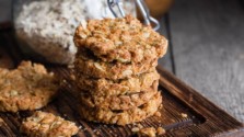 This healthy oats cookie recipe has zero sugar and you can make it in 30 minutes