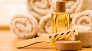 10 hair growth oils that can help your mane grow long and strong |  HealthShots