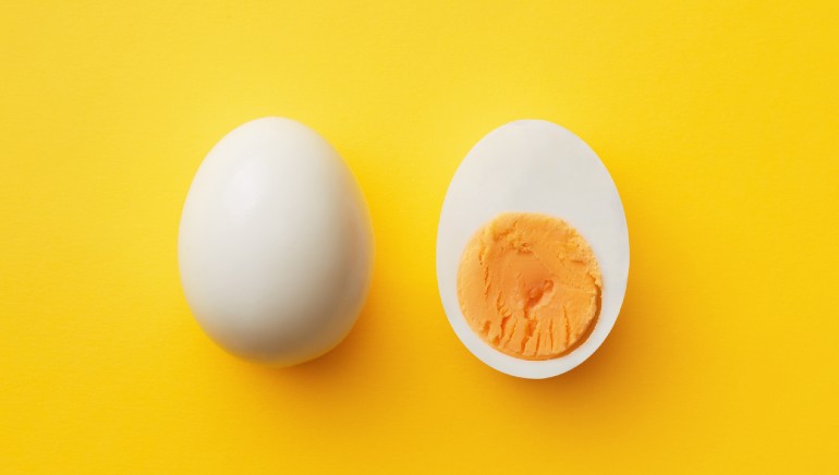 Egg whites versus whole egg: what's healthier? Let's find out