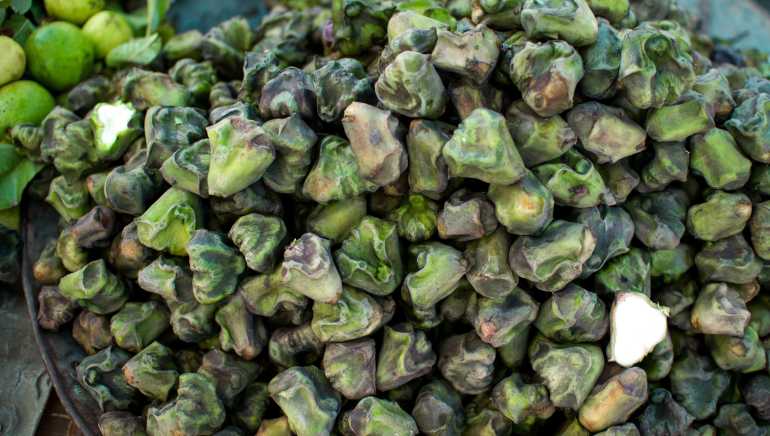 Water chestnut benefits: 5 things singhara fruit can do for your health